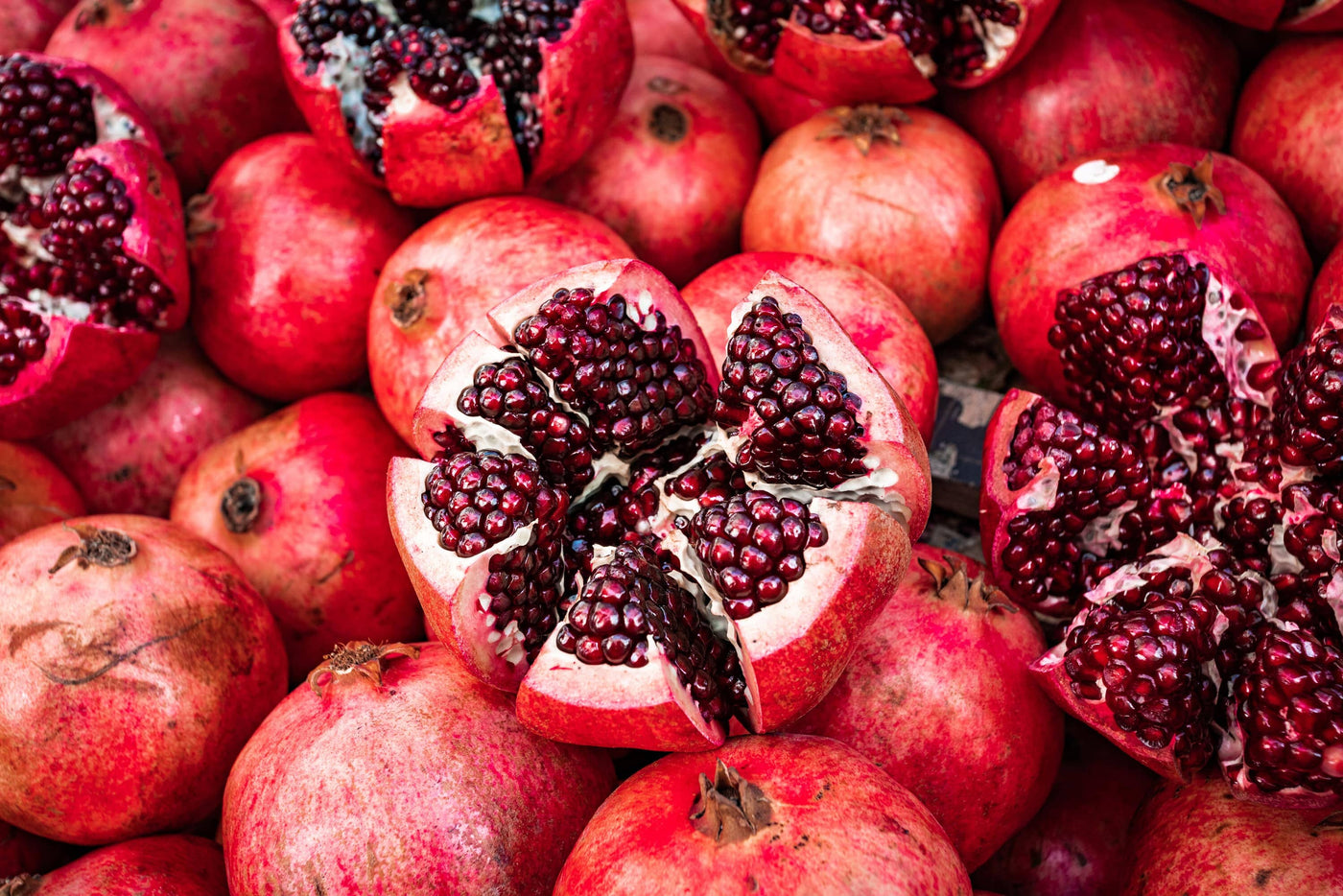 Gesund, prachtvoll und süß-säuerlich:  Lerne den trendigen Granatapfel kennen!