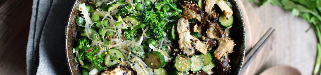 Glasnudel Salat mit Baby Gemüse und Shitake Pilzen