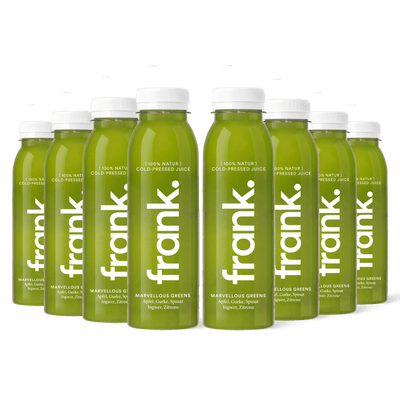 Darstellung der Juice-Box Marvellous Greens mit Apfel, Gurke, Spinat, Ingwer und Zitrone bestehend aus 8 Säften von frank
